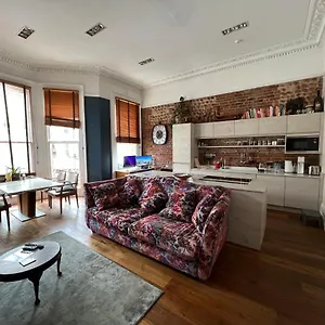  Apartment Spacious Sea View United Kingdom