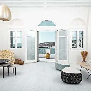  Villa Pnoe Greece
